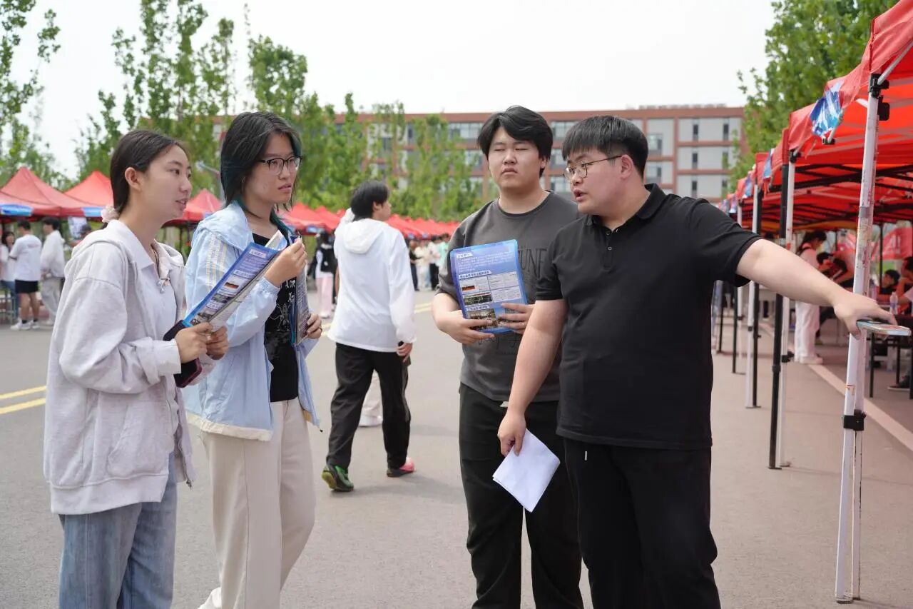 123696澳门论坛新人权益服务科科