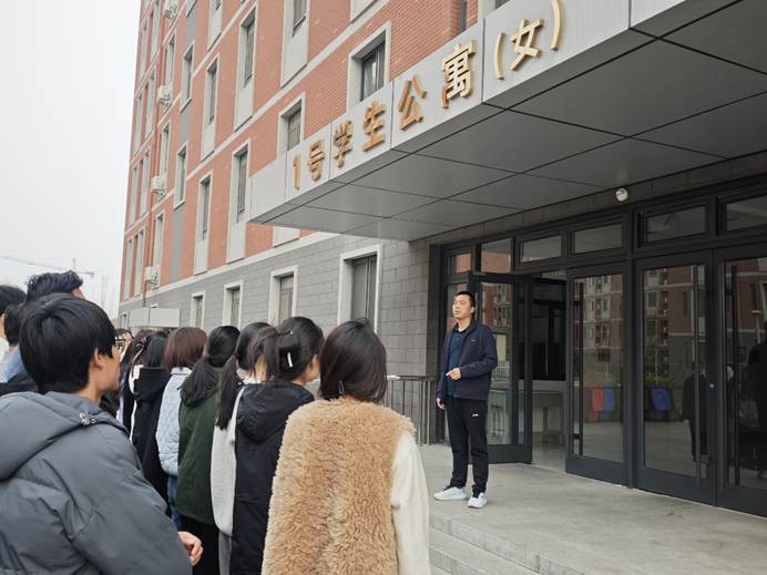 团总支部书记孙东虎