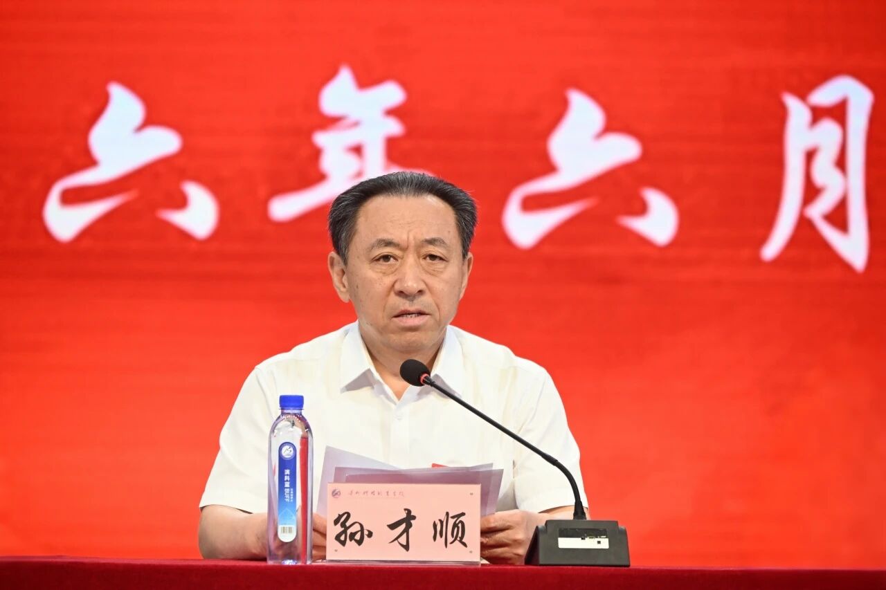 悠扬旋律诉说三载校园温情